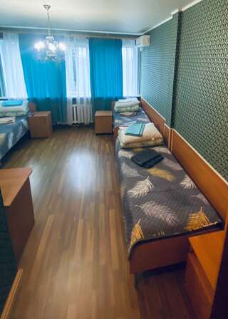 Санаторий Радуга Уфа Стандартный трехместный номер-1